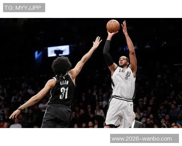 管子煜在对阵马刺的比赛中展现出突破勇气展现出优秀比赛气质