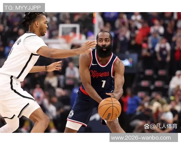 哈登半场表现亮眼三投两中助攻9次助力球队进攻展现全能风采 哈登半场表现亮眼三投两中助攻9次助力球队进攻展现全能风采