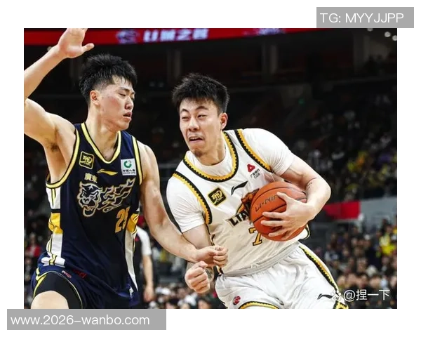 李弘权三分球精准发威全能表现助力球队取得胜利